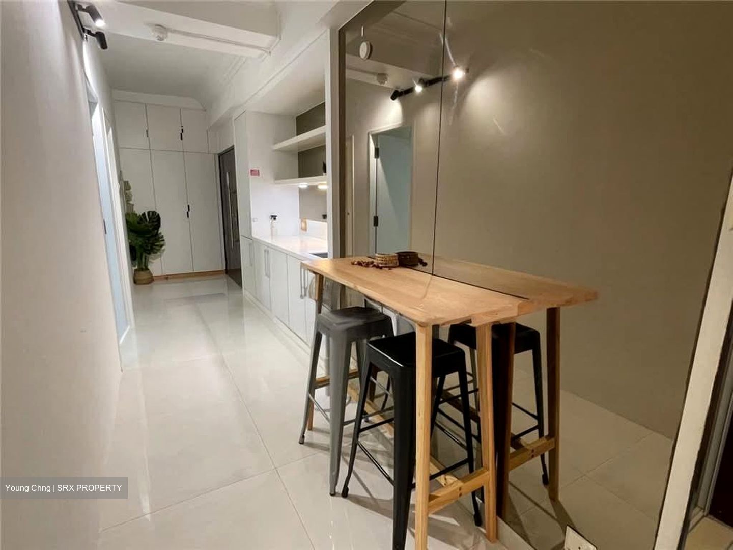 International Plaza (D2), Apartment #582839321